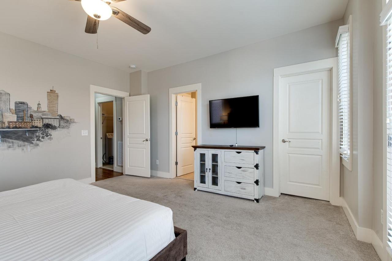 Stunning Nashville Condo Minutes From Broadway Bagian luar foto