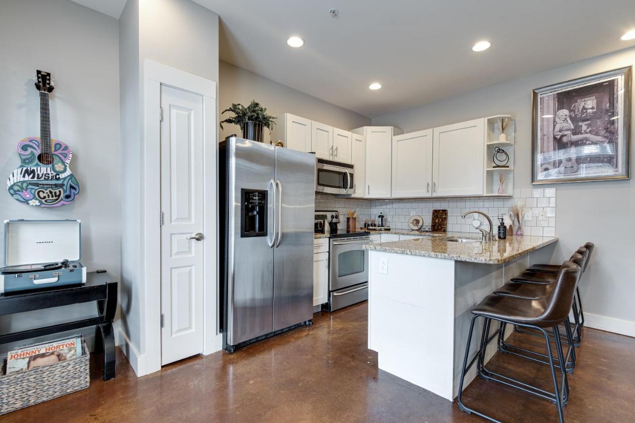 Stunning Nashville Condo Minutes From Broadway Bagian luar foto